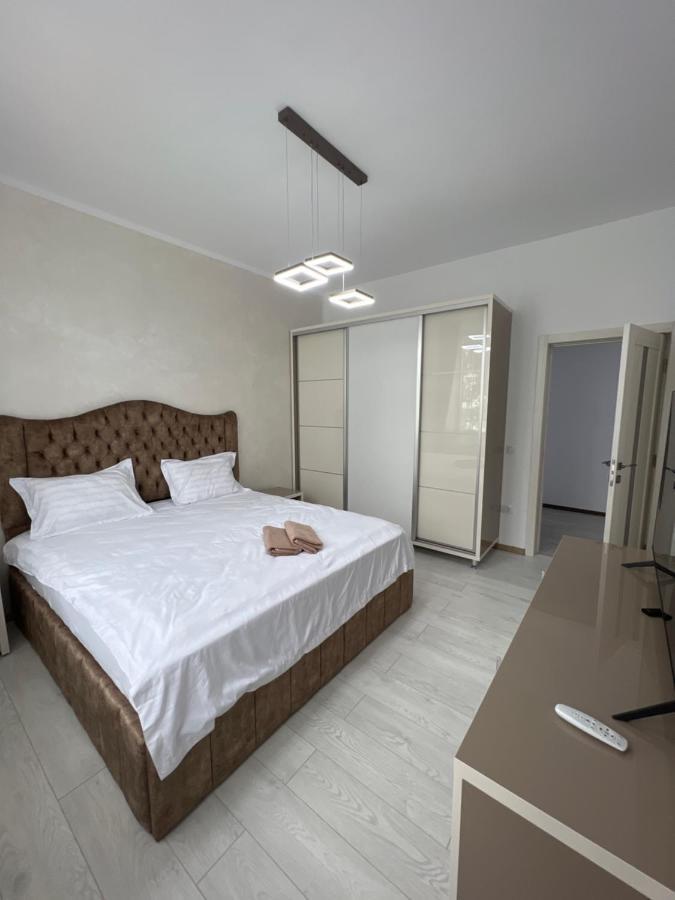 Furtuntec Apartment Tecuci Екстериор снимка